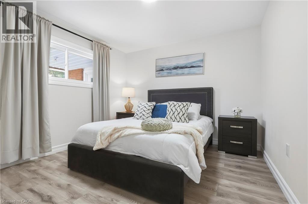 215 West 33Rd Street, Hamilton, ON