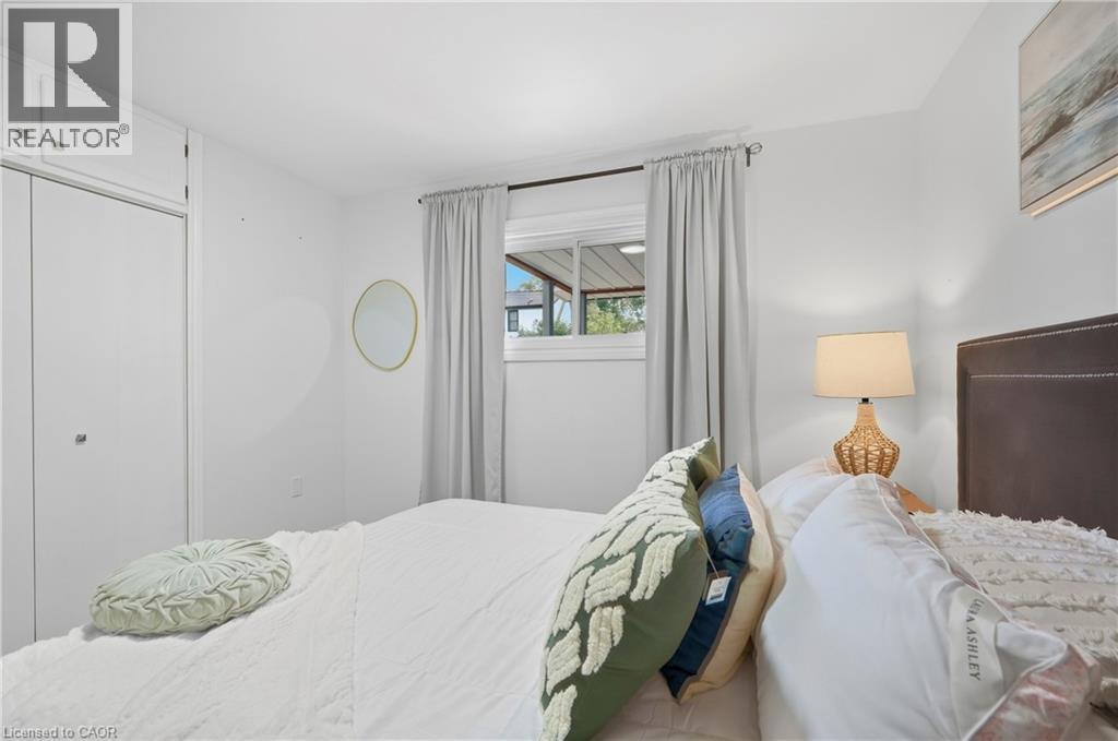 215 West 33Rd Street, Hamilton, ON