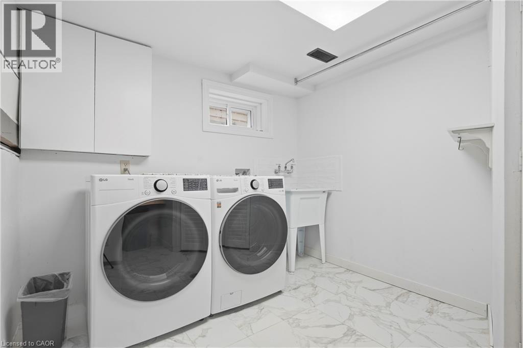215 West 33Rd Street, Hamilton, ON