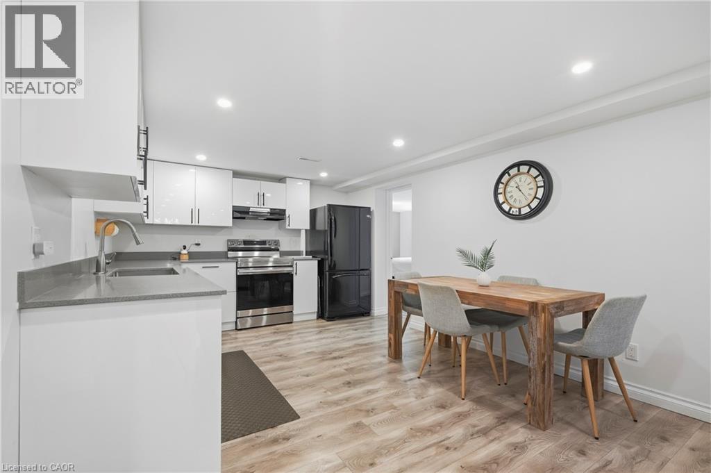 215 West 33Rd Street, Hamilton, ON