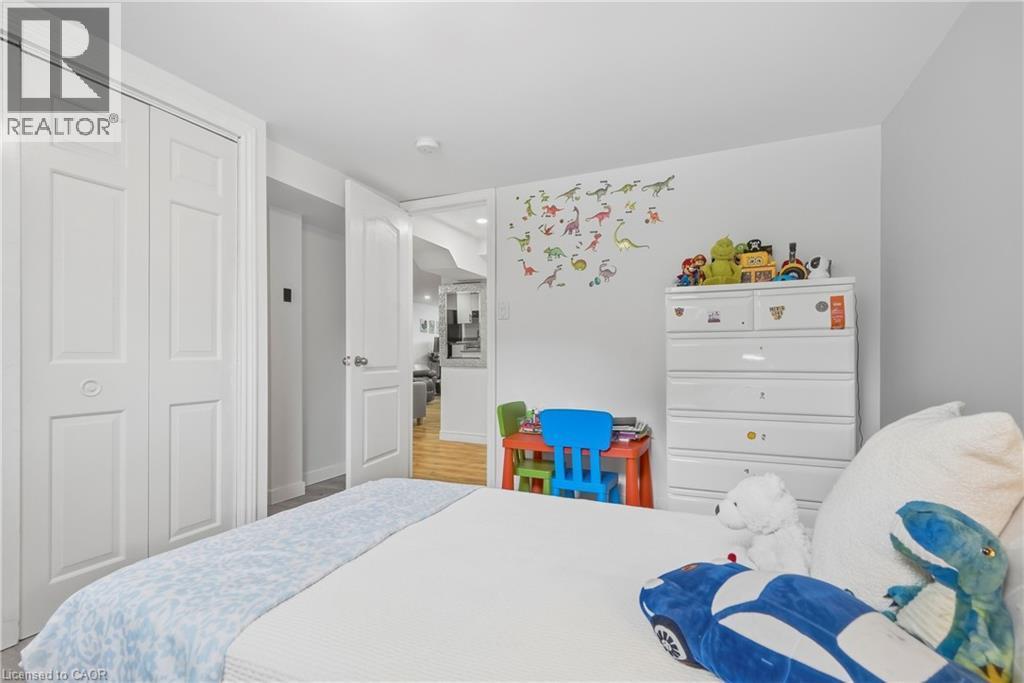 215 West 33Rd Street, Hamilton, ON