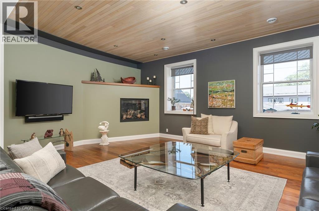 Recessed lighting and wood-finish ceiling - 23 Market Street W, Port Dover, ON