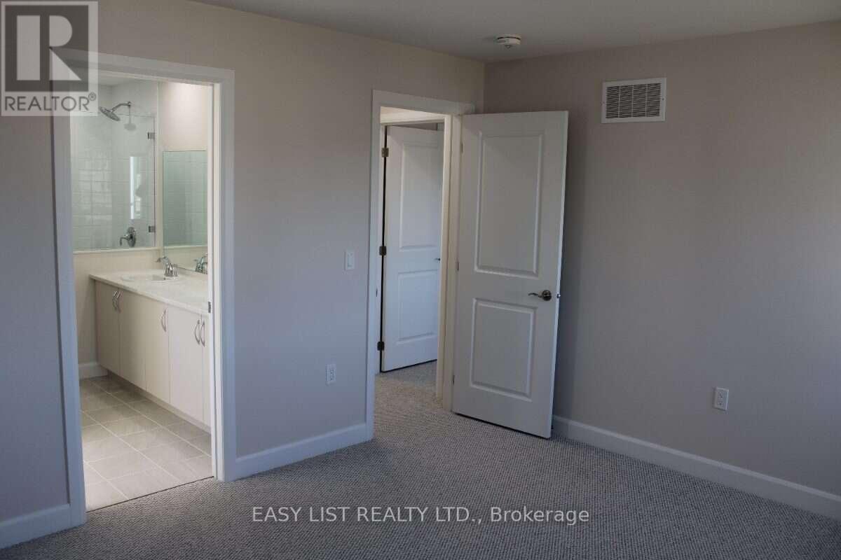 298 Mullighan Gardens, Peterborough, ON