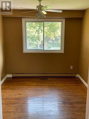 886 Srigley Street, Newmarket, ON