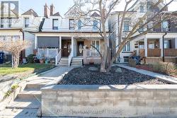 LOWER - 419 OSSINGTON AVENUE Toronto, ON M6J 3A6
