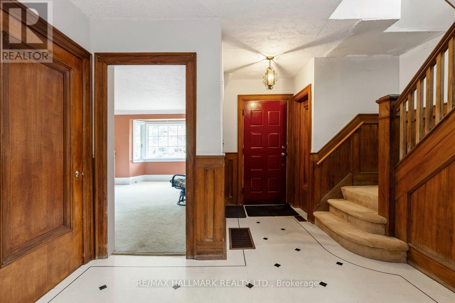 48 Chatsworth Drive, Toronto, ON
