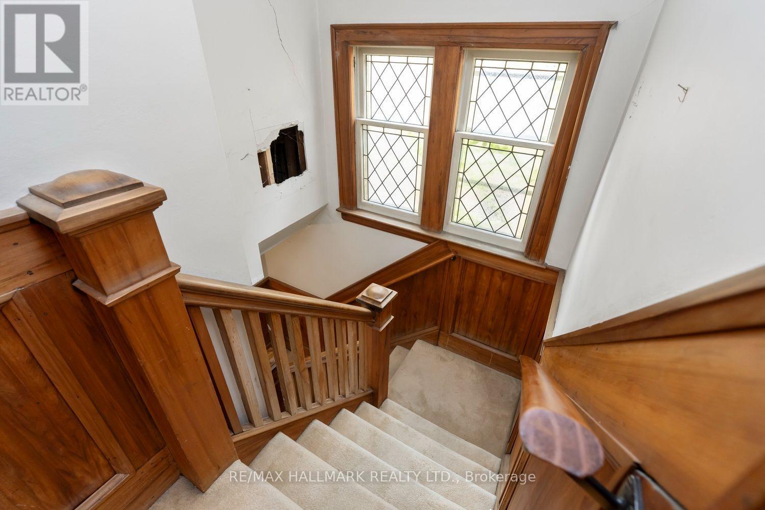 48 Chatsworth Drive, Toronto, ON