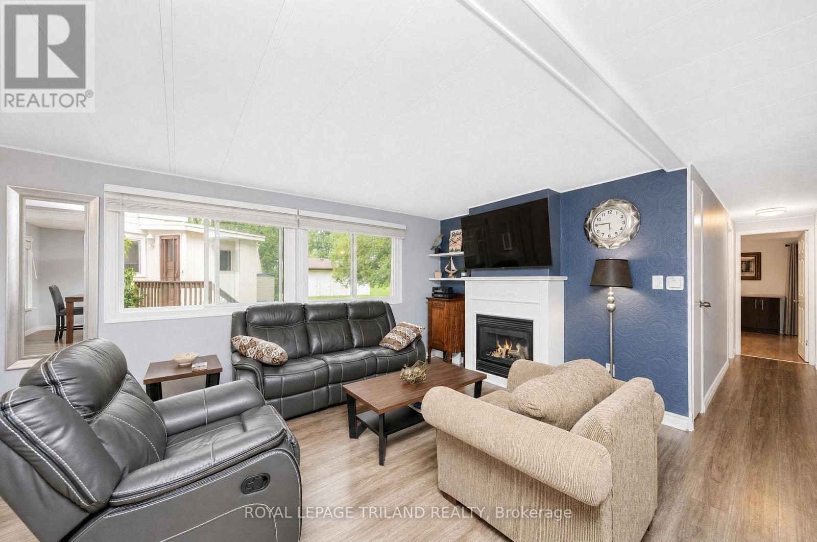 131 Sunningdale Place, South Huron (Stephen), ON