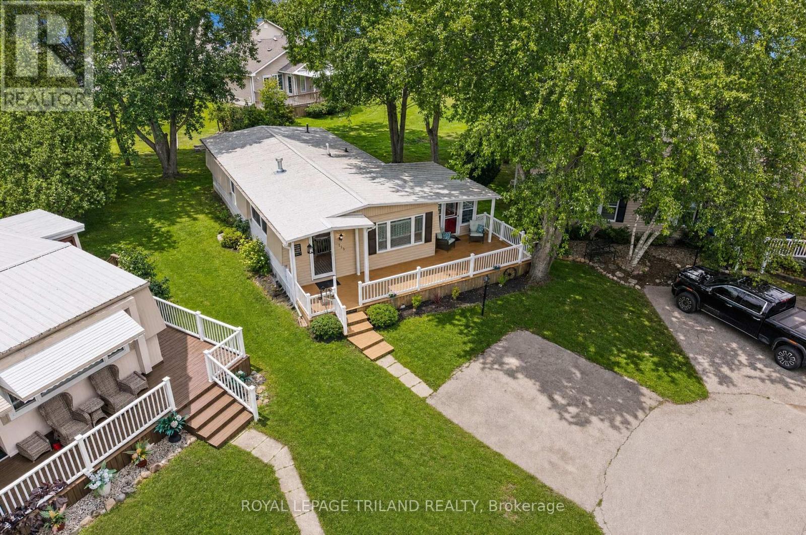 131 Sunningdale Place, South Huron (Stephen), ON