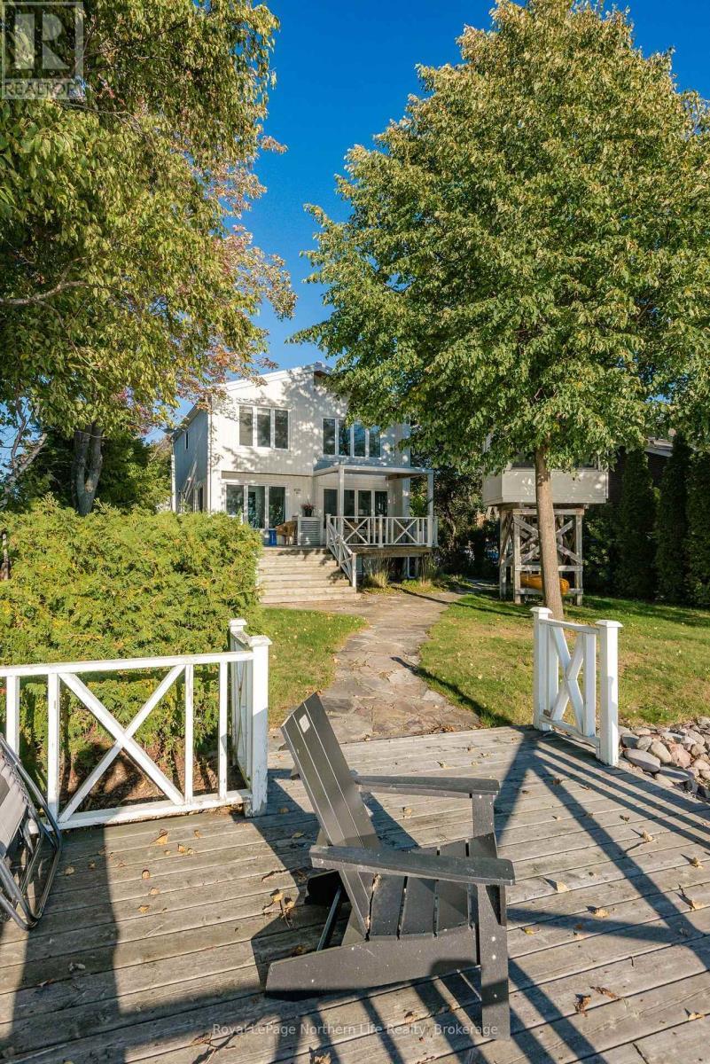 13 Shore Acres Boulevard, North Bay (Ferris), ON