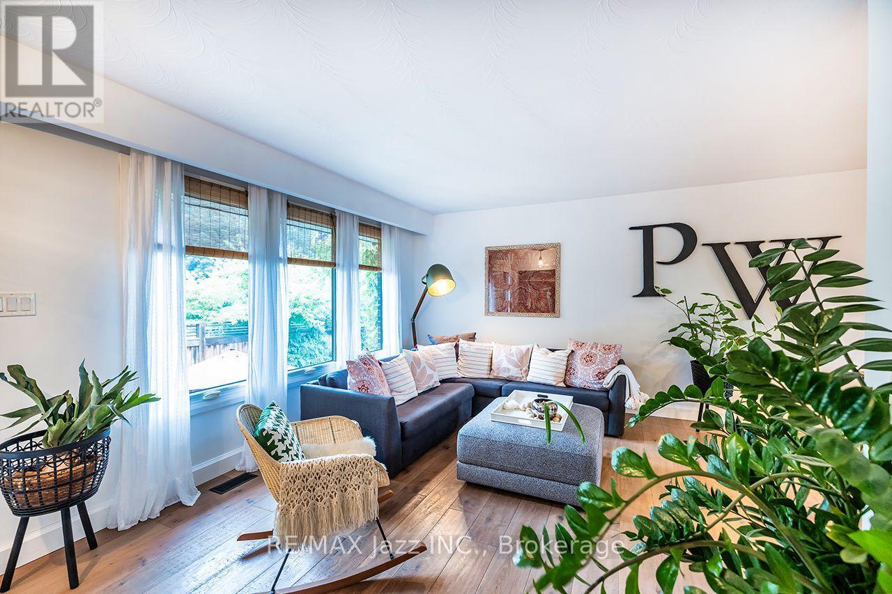 1085 Willowdale Avenue, Oshawa (Donevan), ON