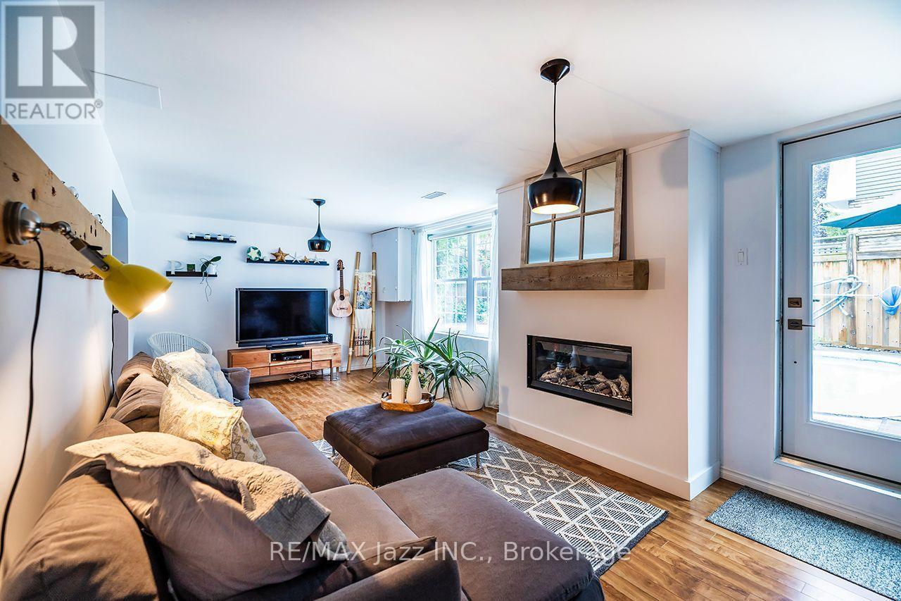 1085 Willowdale Avenue, Oshawa (Donevan), ON