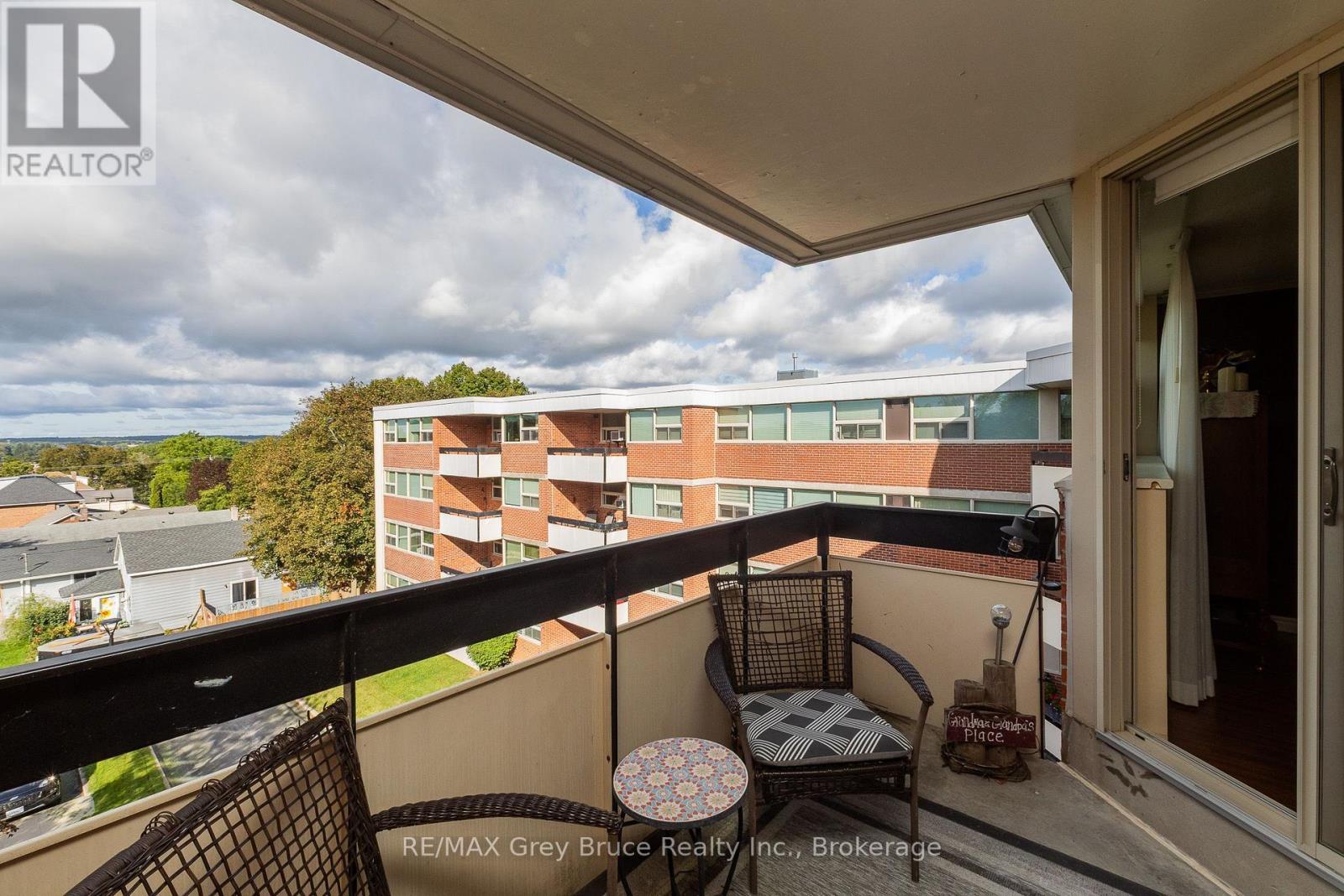 401 - 860 9 Street E, Owen Sound, ON