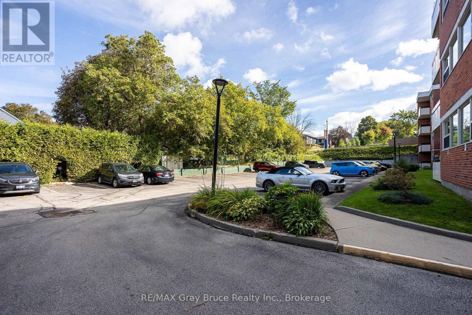 401 - 860 9 Street E, Owen Sound, ON