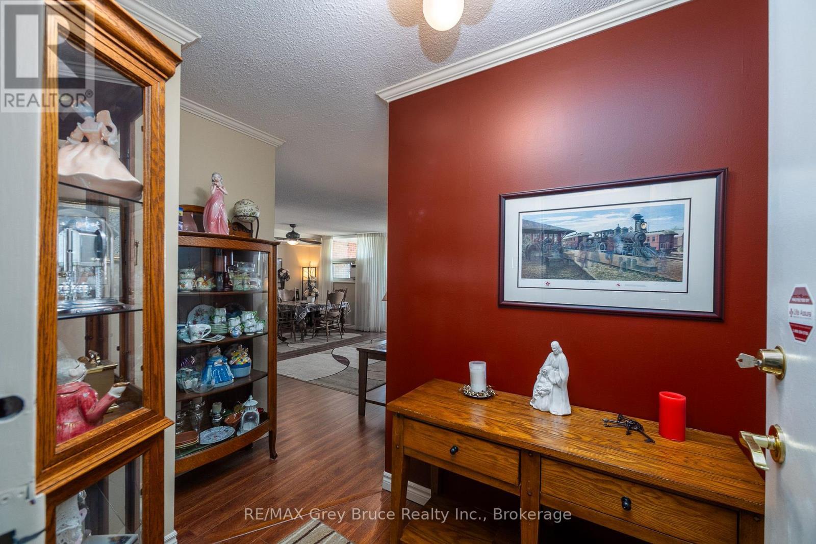 401 - 860 9 Street E, Owen Sound, ON