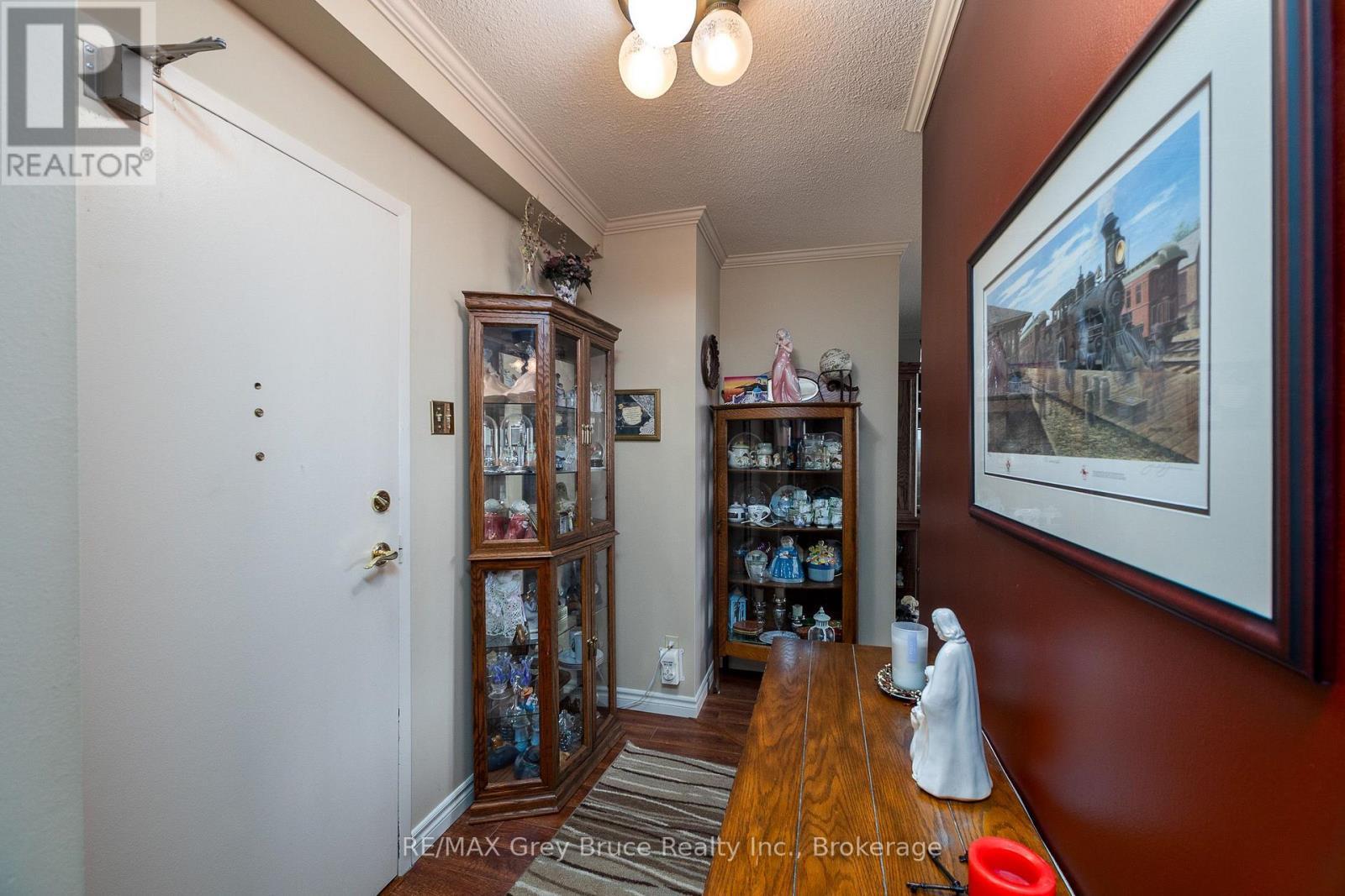 401 - 860 9 Street E, Owen Sound, ON