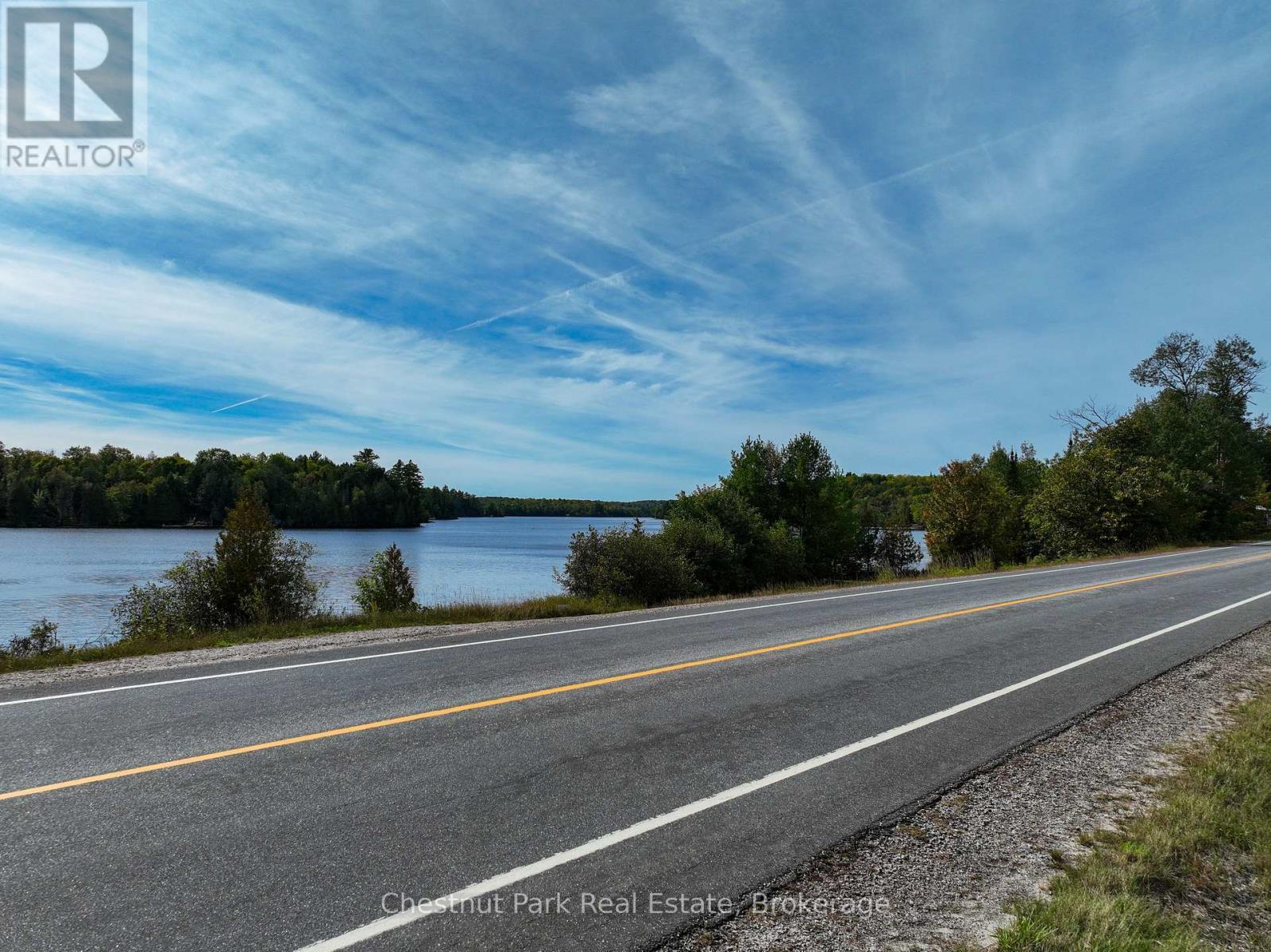 2442 520 Highway, Burk'S Falls, ON