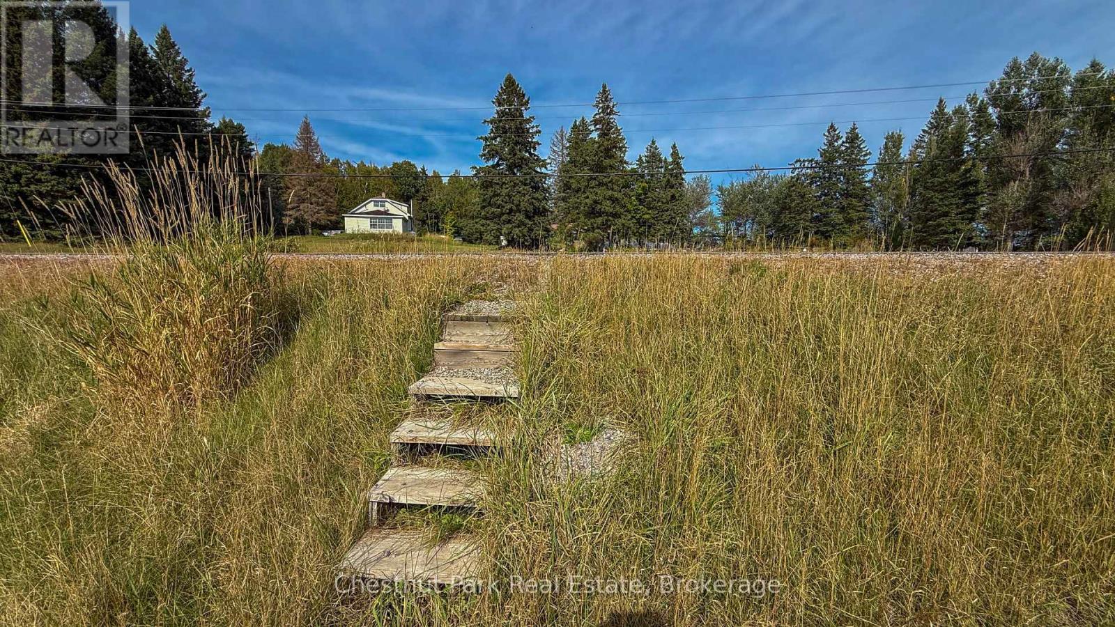 2442 520 Highway, Burk'S Falls, ON