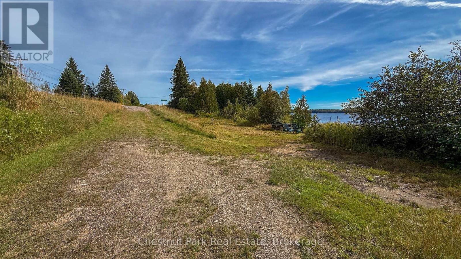2442 520 Highway, Burk'S Falls, ON