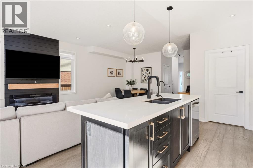 58 Starling Drive, Hamilton, ON