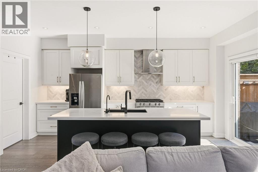 58 Starling Drive, Hamilton, ON