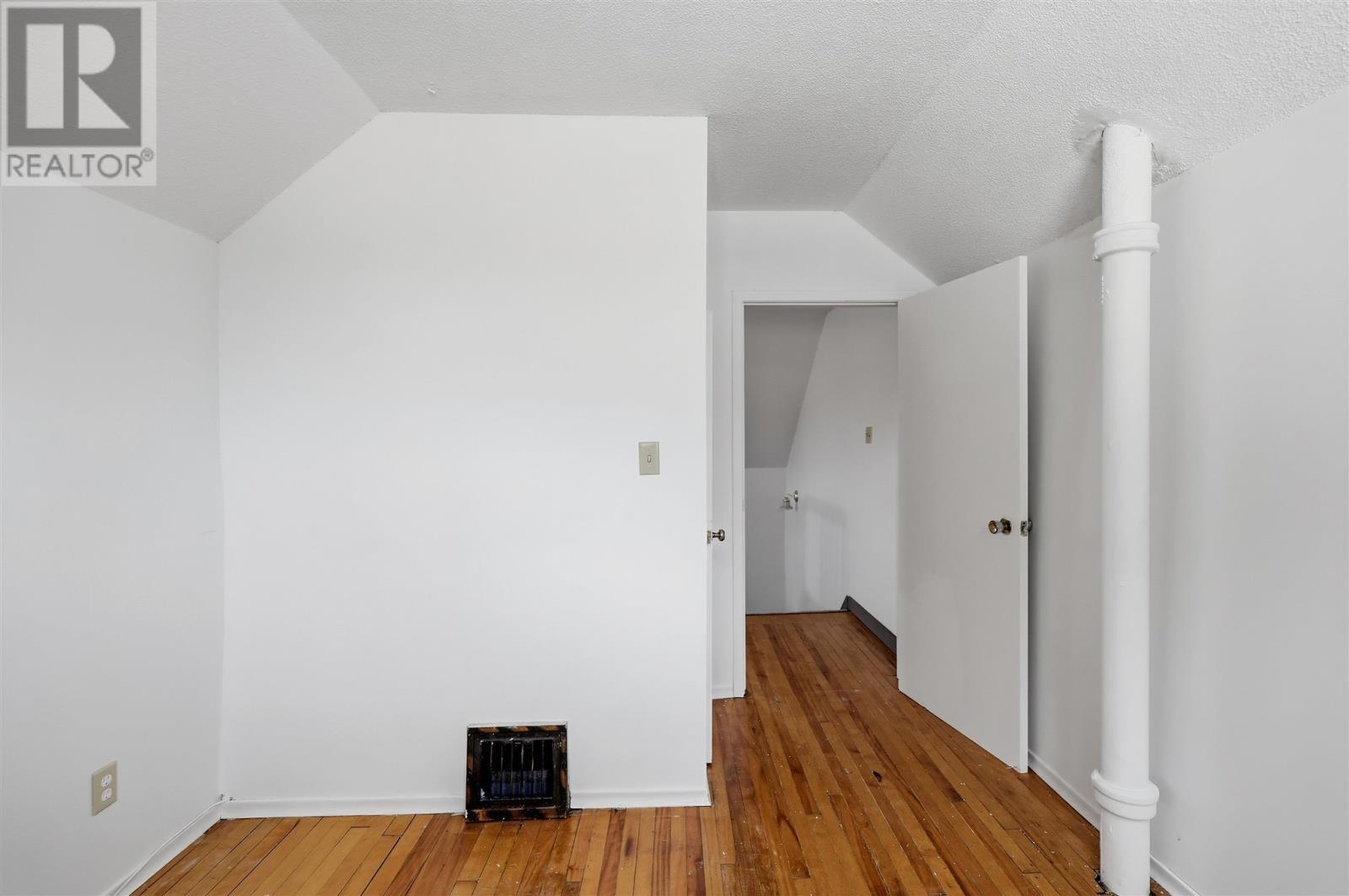 209 Wellington St W, Sault Ste. Marie, ON