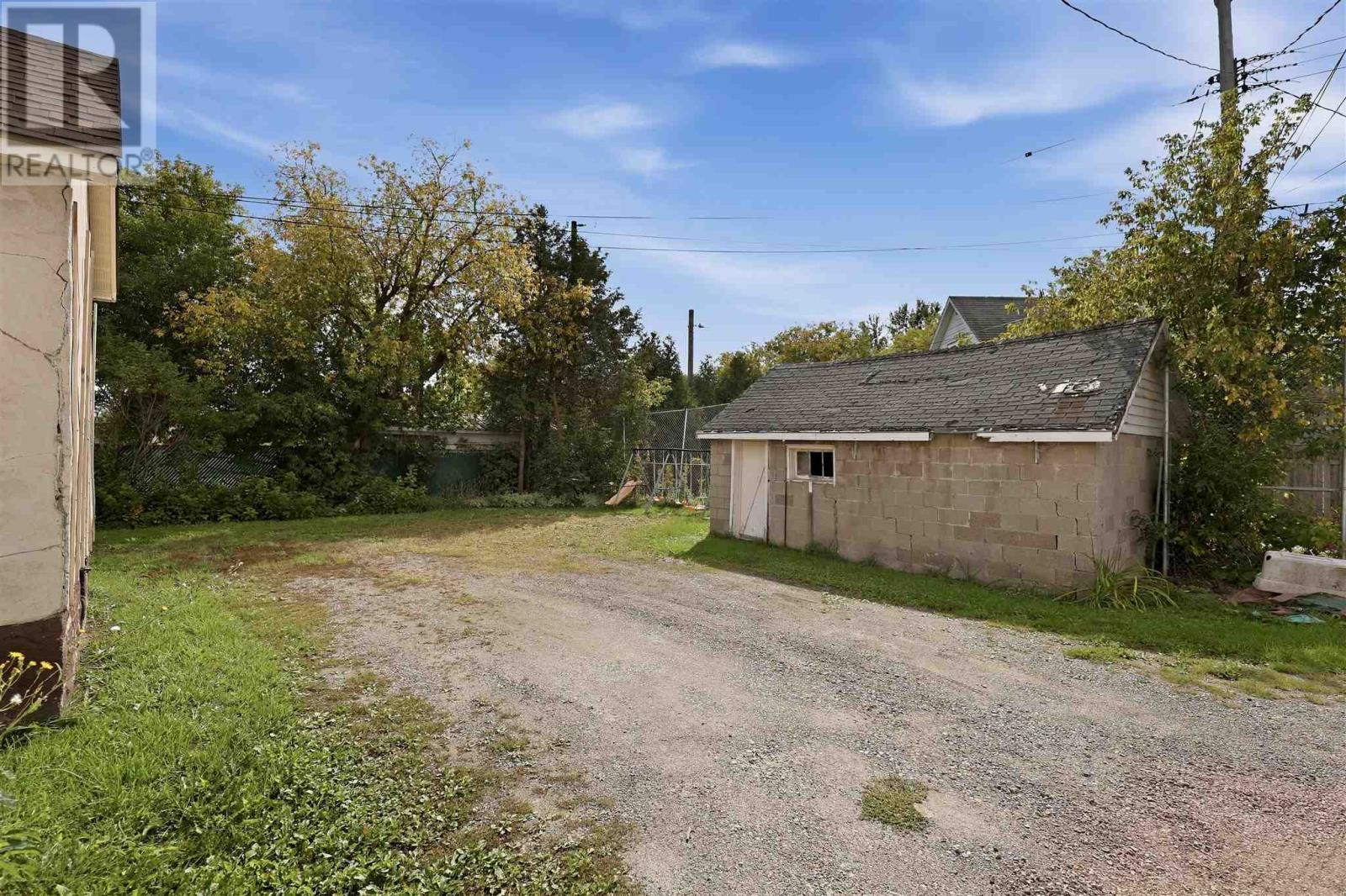 209 Wellington St W, Sault Ste. Marie, ON