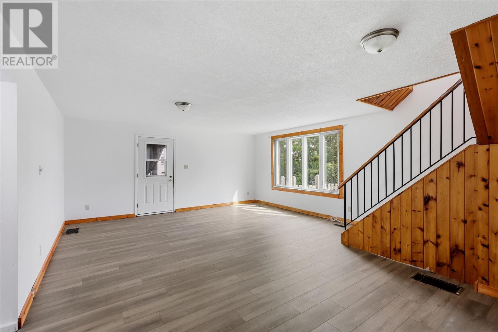 209 Wellington St W, Sault Ste. Marie, ON