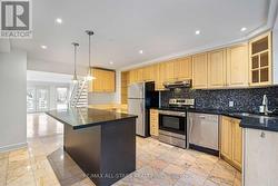 110 BELMONT STREET Toronto, ON M5R 1P8