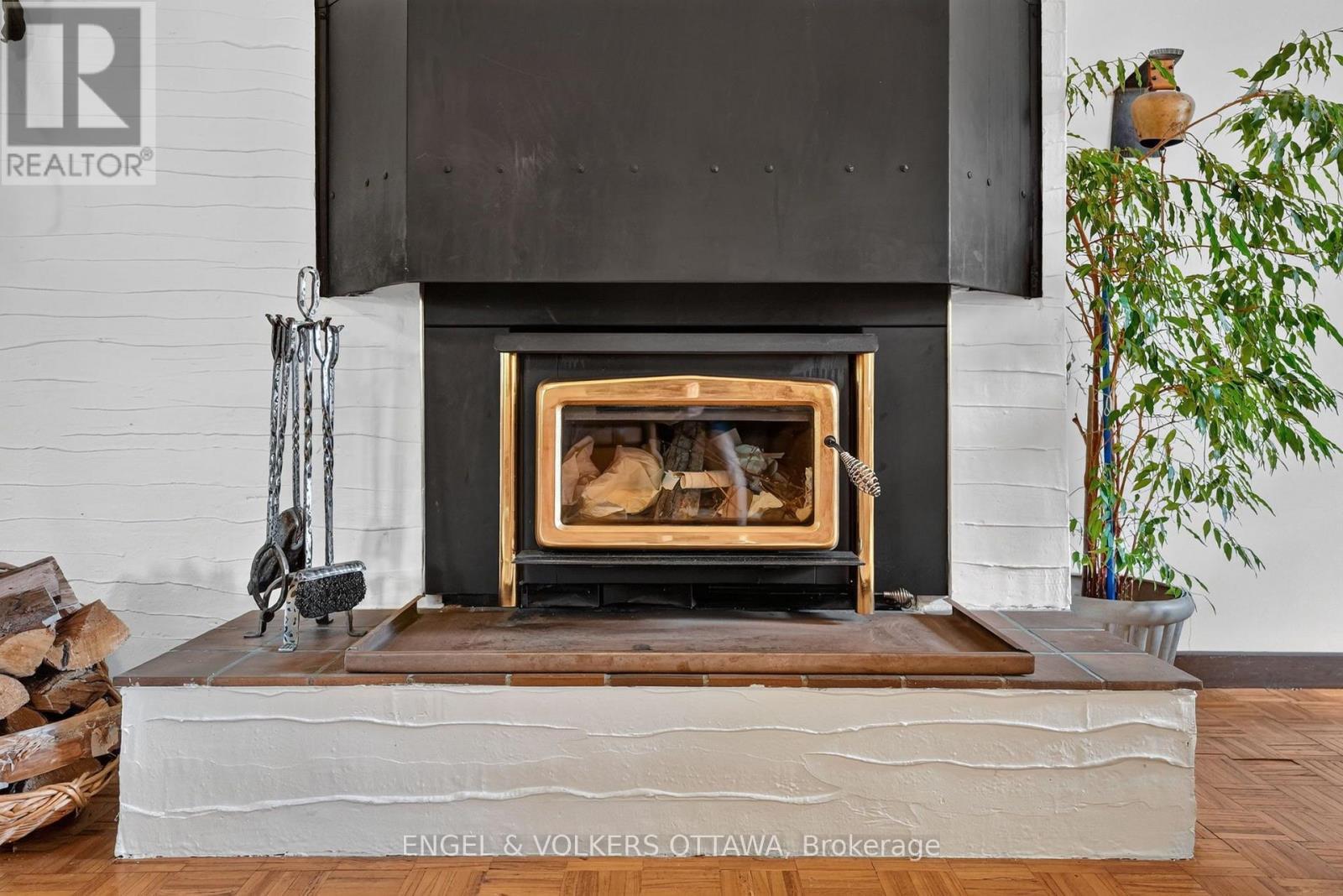 2101 Alta Vista Drive, Ottawa, ON