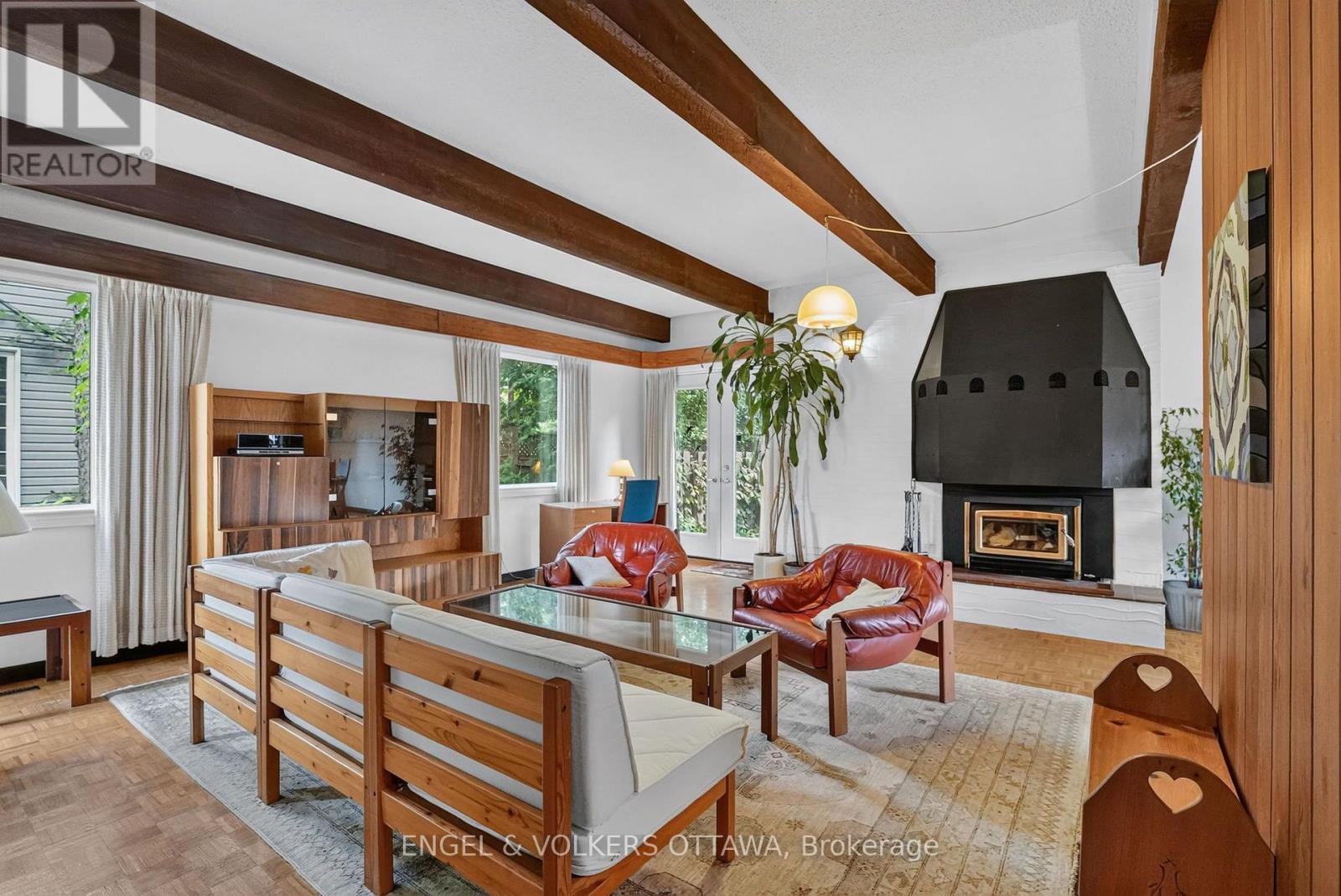 2101 Alta Vista Drive, Ottawa, ON