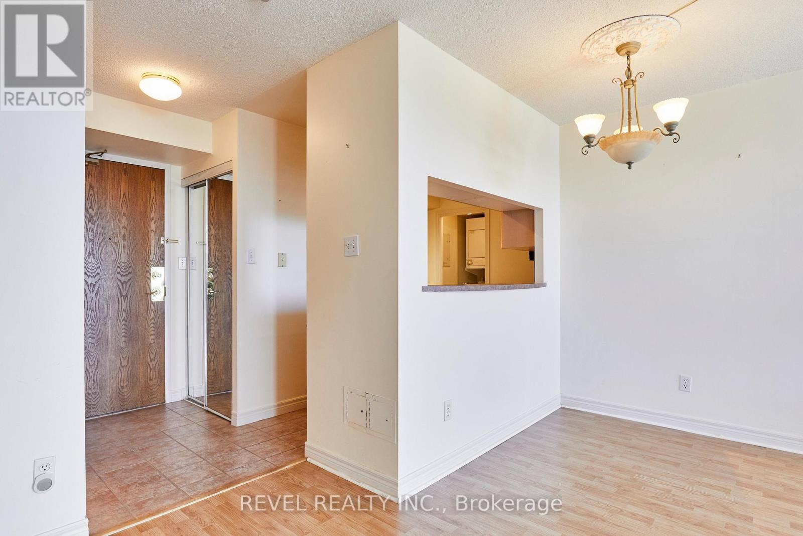 210 - 1700 Eglinton Avenue E, Toronto, ON