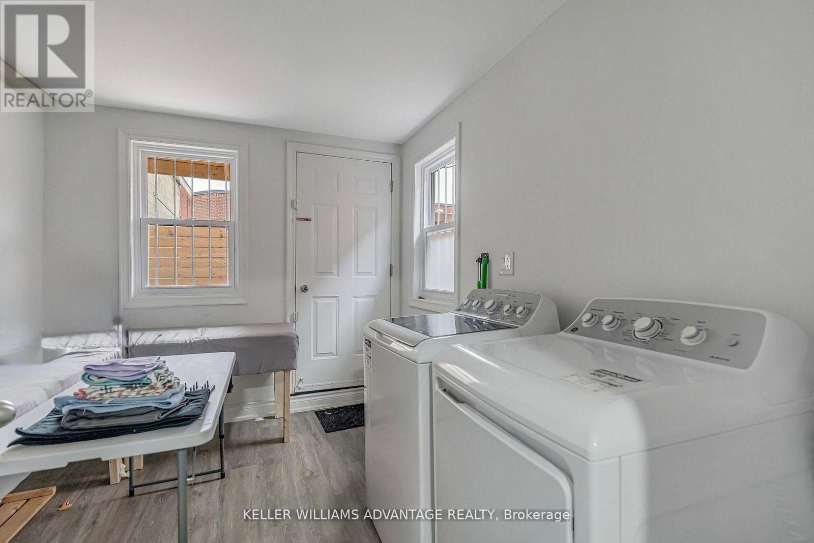 471 Danforth Avenue, Toronto, ON