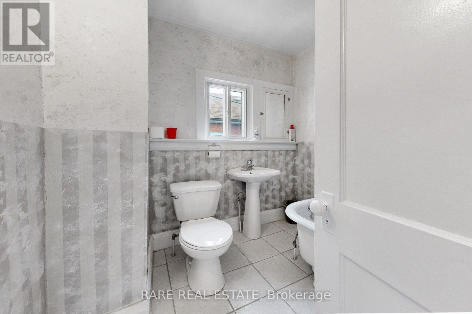 180 Atlas Avenue, Toronto, ON