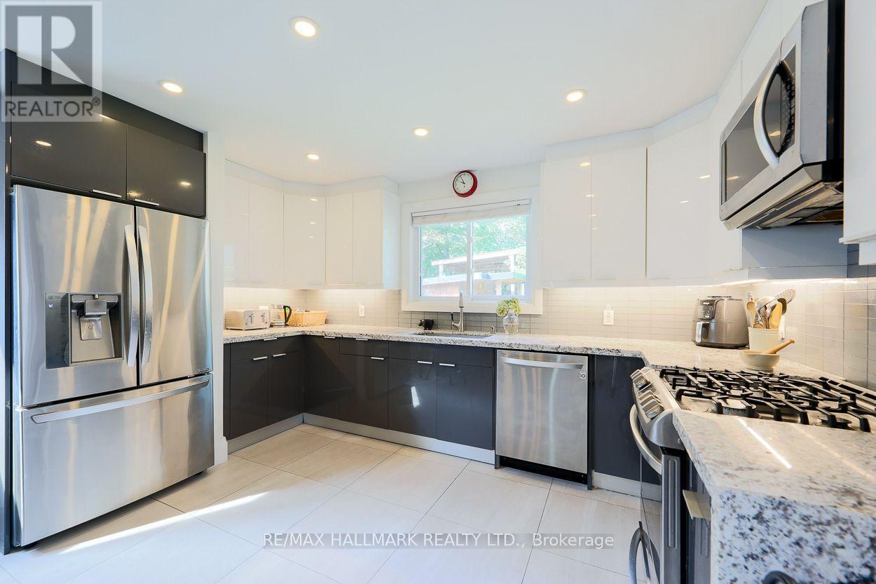 Modern Kitchen - 110 Lakeside Avenue, Toronto, ON