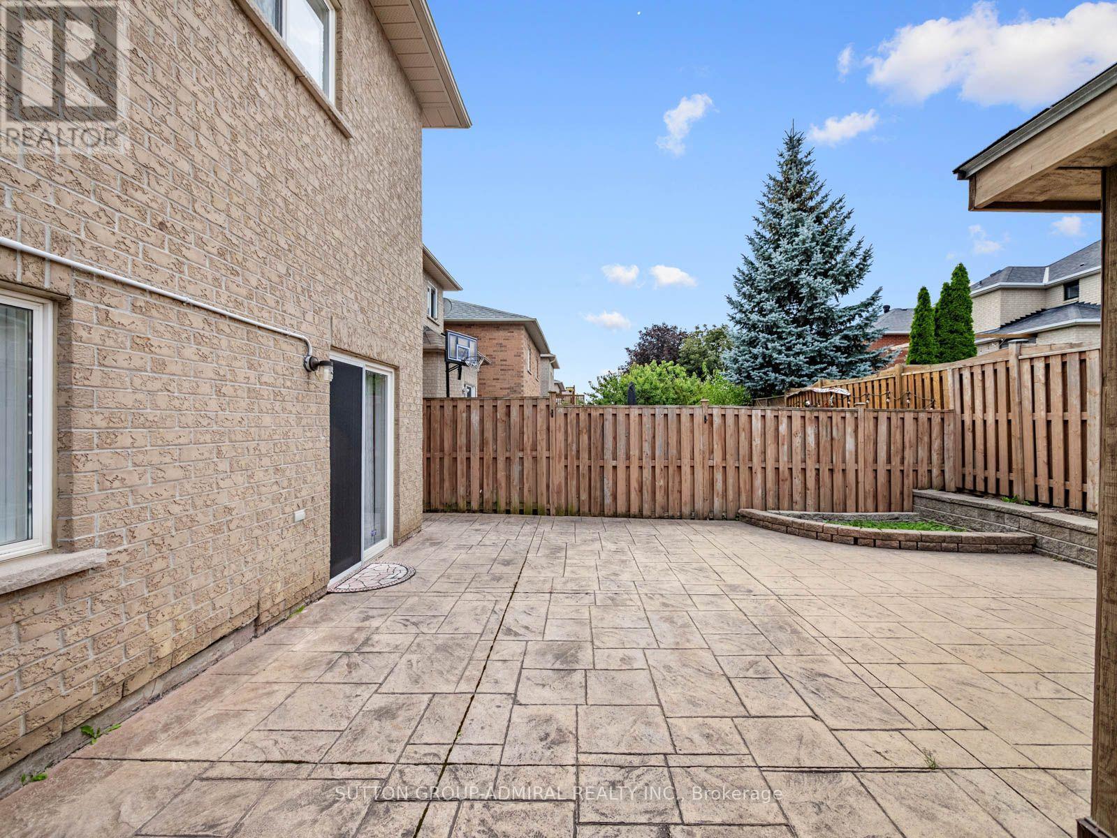 119 Blackthorn Drive, Vaughan, ON