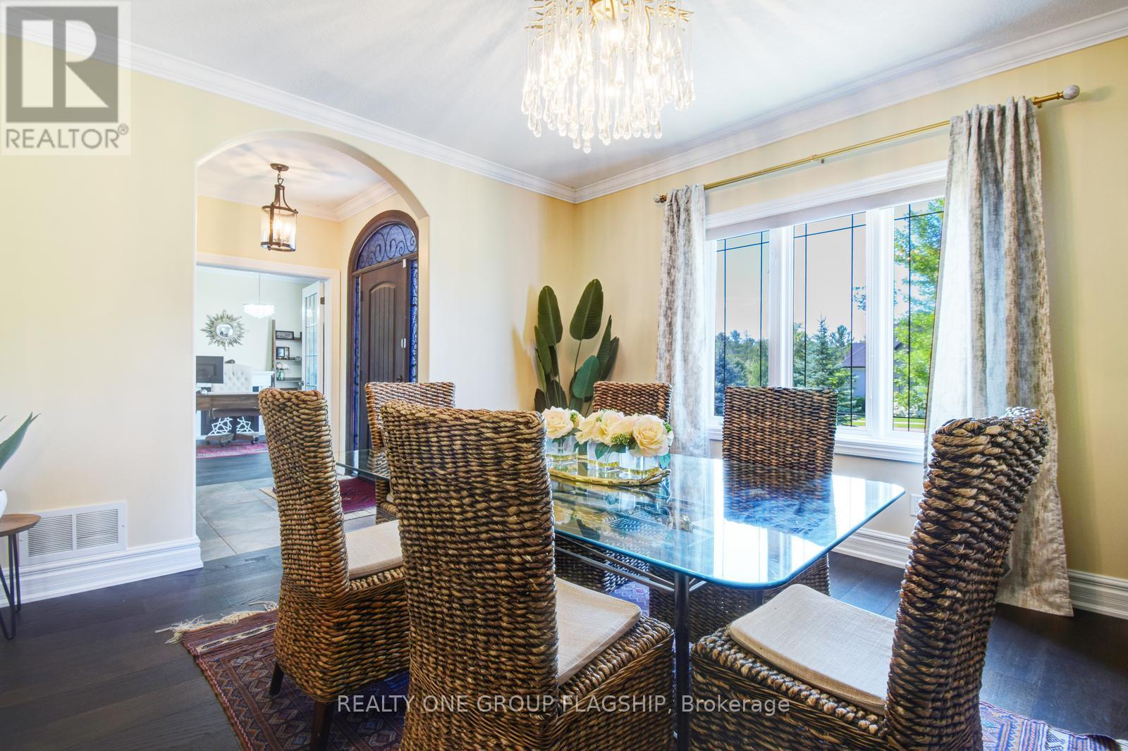 24 Wendat Trail E, Springwater, ON