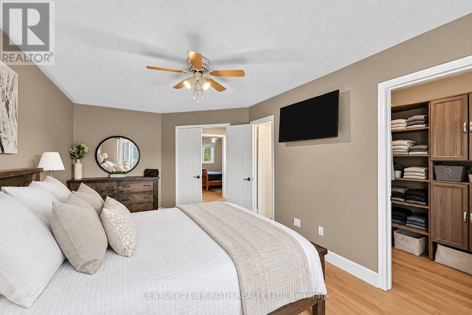 36 Aikens Crescent, Barrie, ON