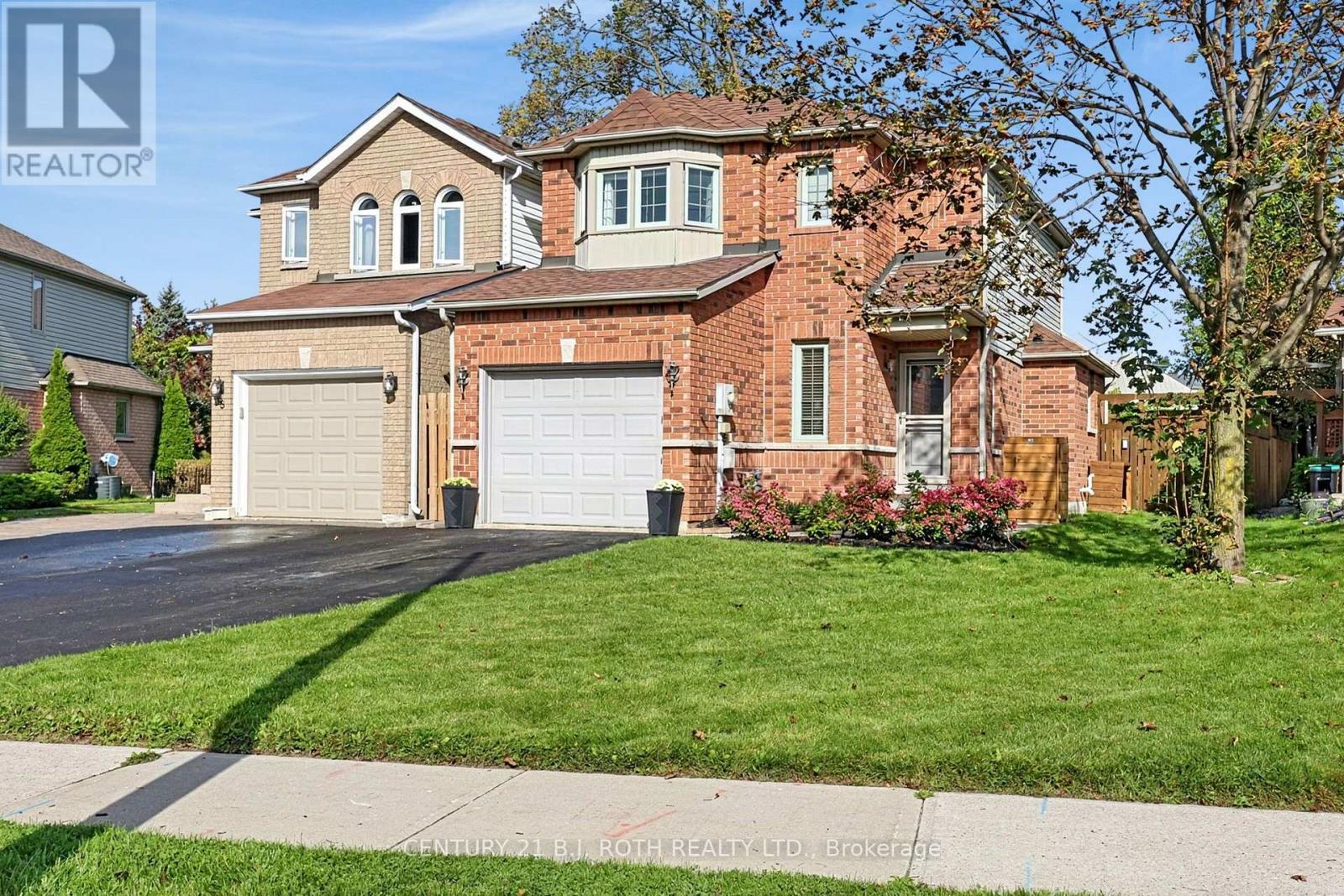 36 Aikens Crescent, Barrie, ON