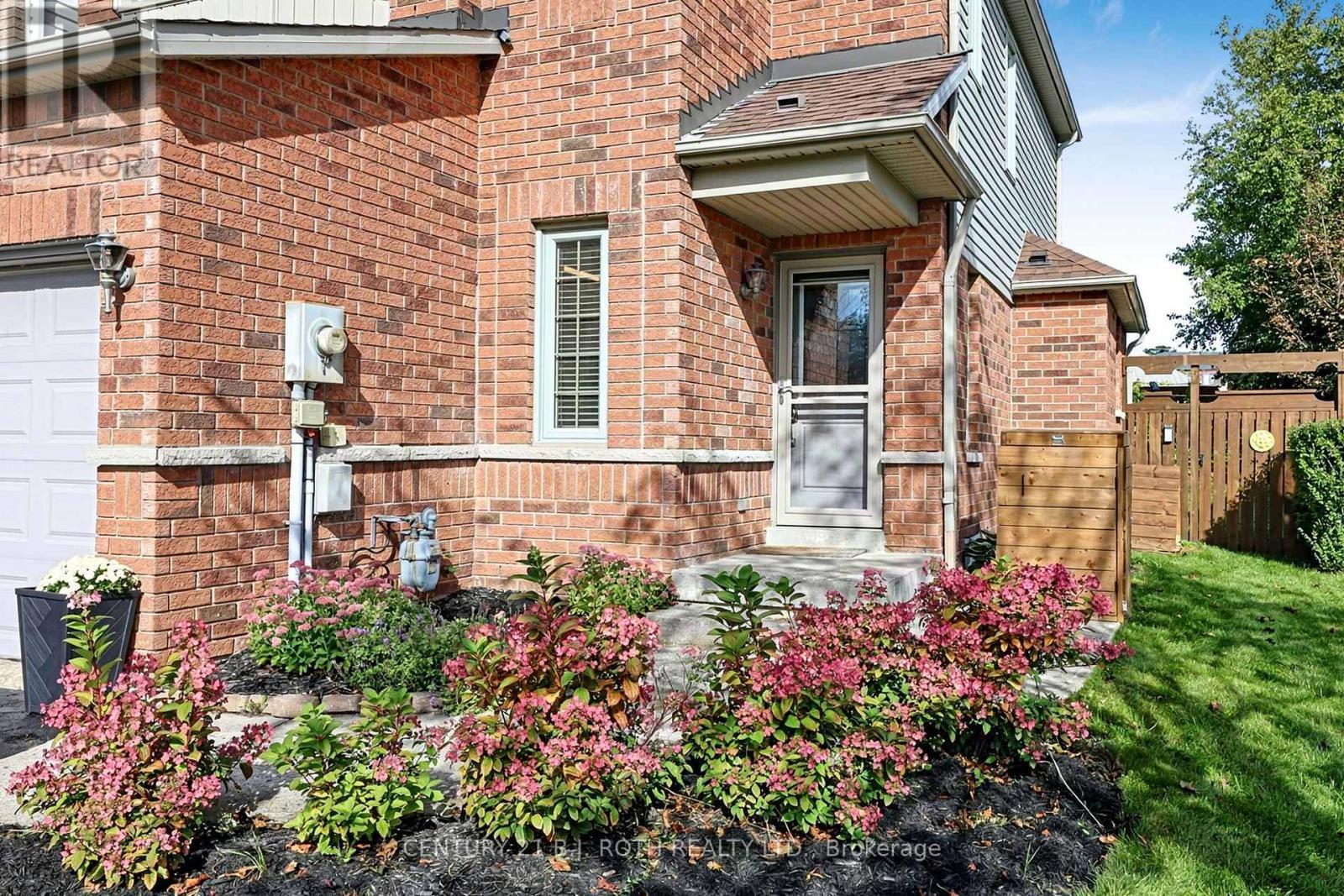 36 Aikens Crescent, Barrie, ON
