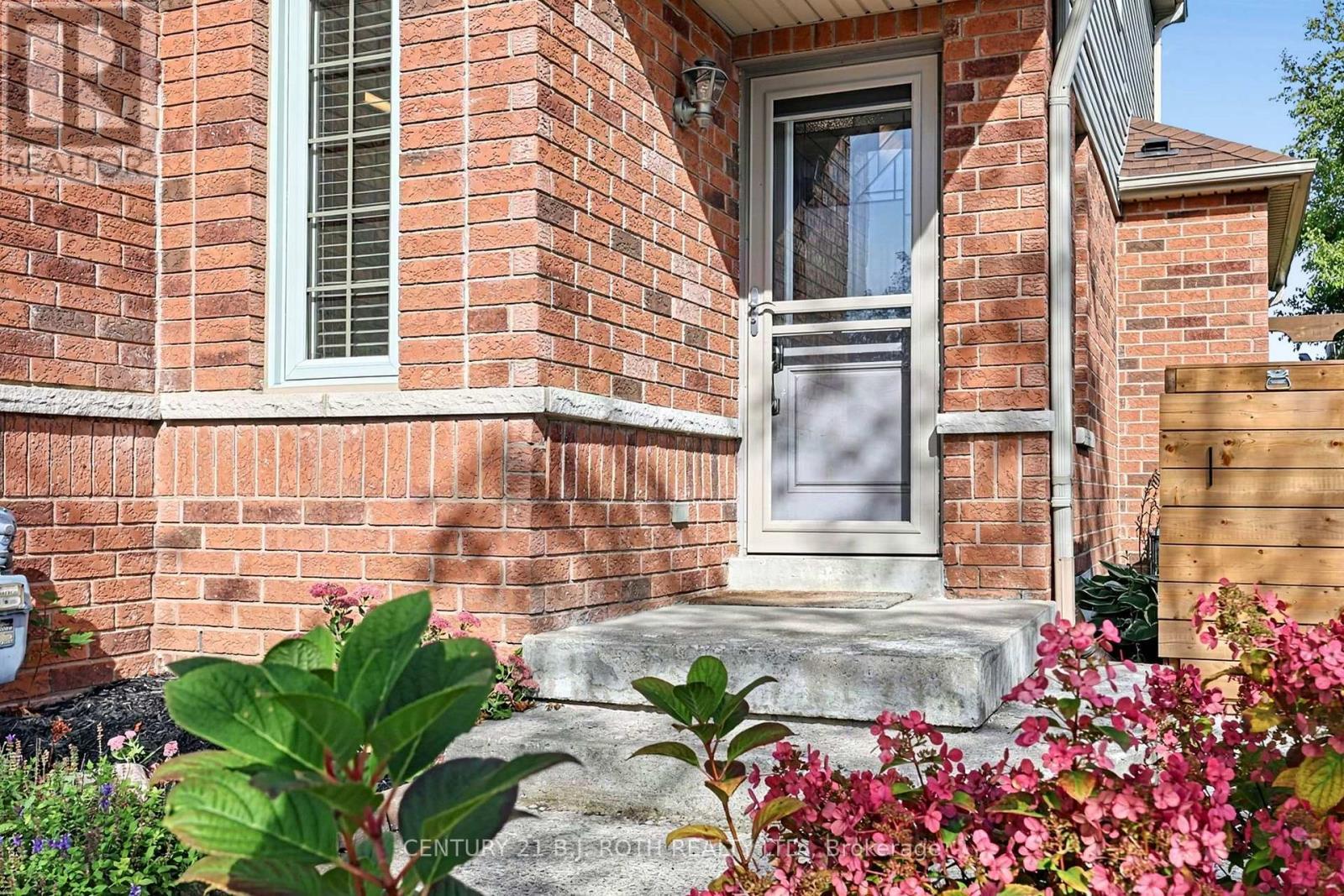 36 Aikens Crescent, Barrie, ON