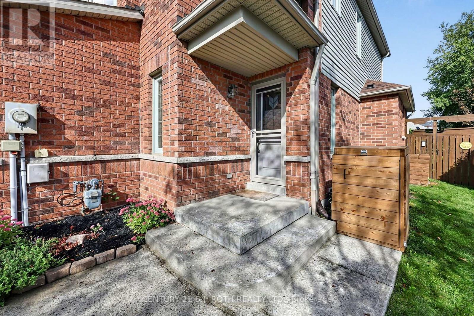 36 Aikens Crescent, Barrie, ON