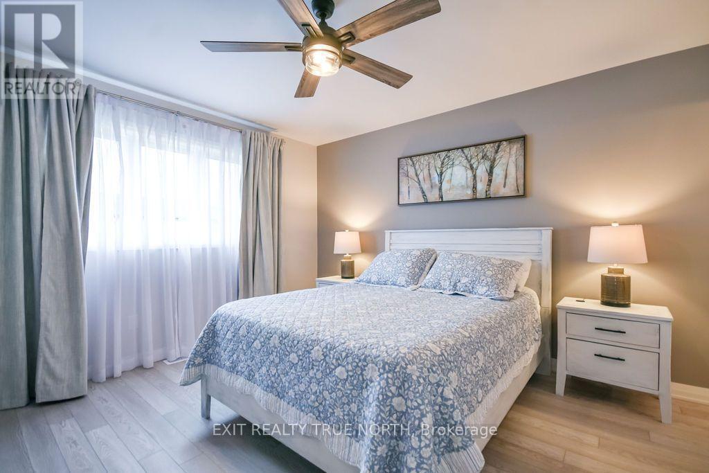 51 Harold Avenue, Severn, ON