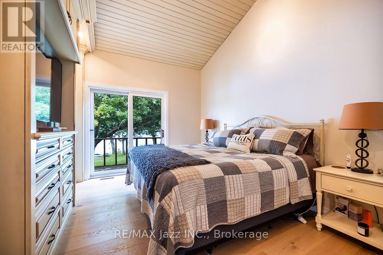 144 Long Island, Otonabee-South Monaghan, ON