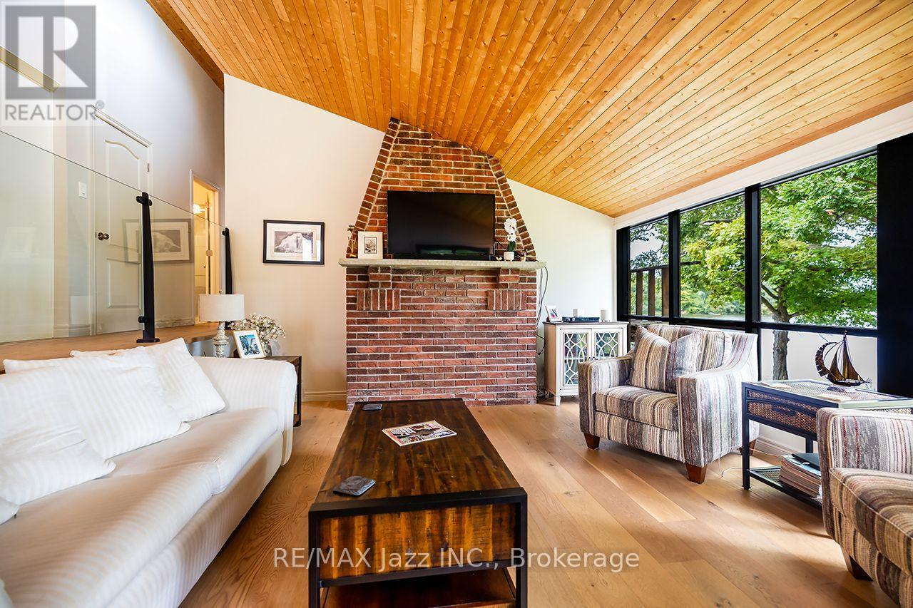 144 Long Island, Otonabee-South Monaghan, ON