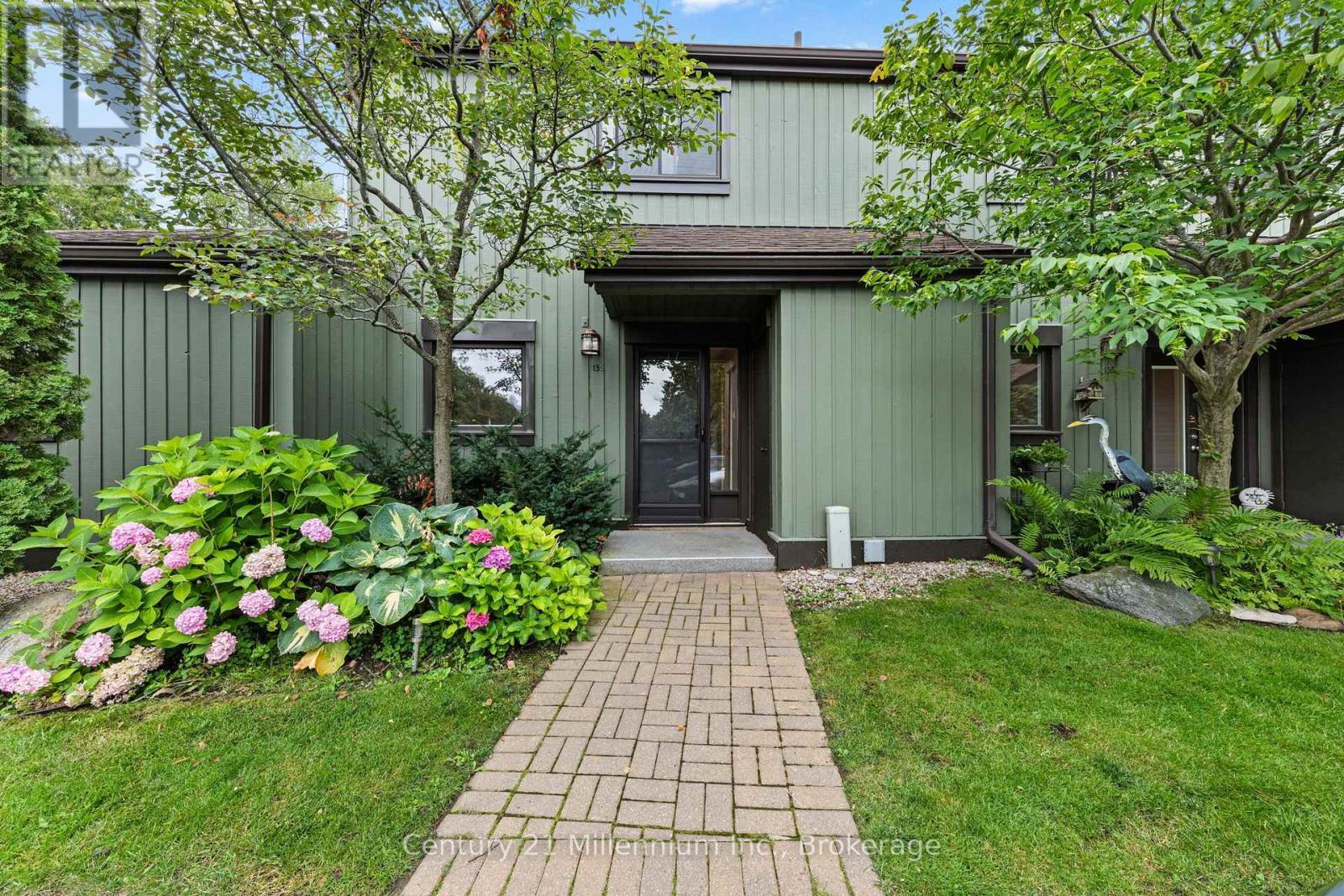 156 Escarpment Crescent, Collingwood, ON