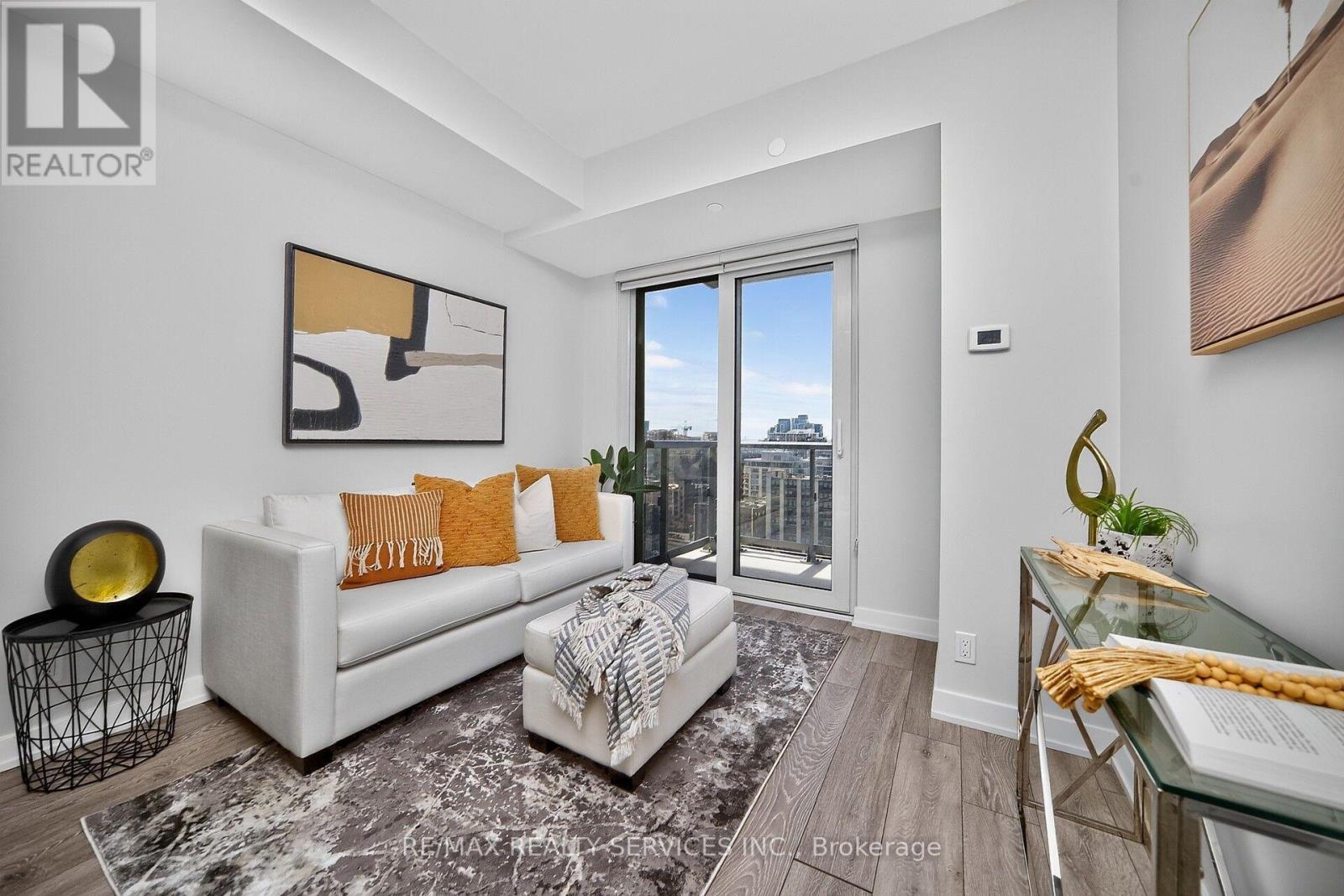 1717 - 108 Peter Street, Toronto, ON