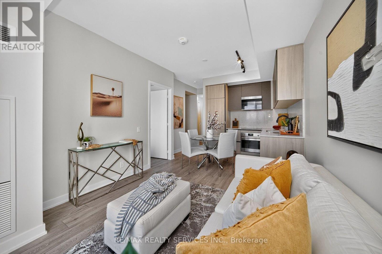 1717 - 108 Peter Street, Toronto, ON