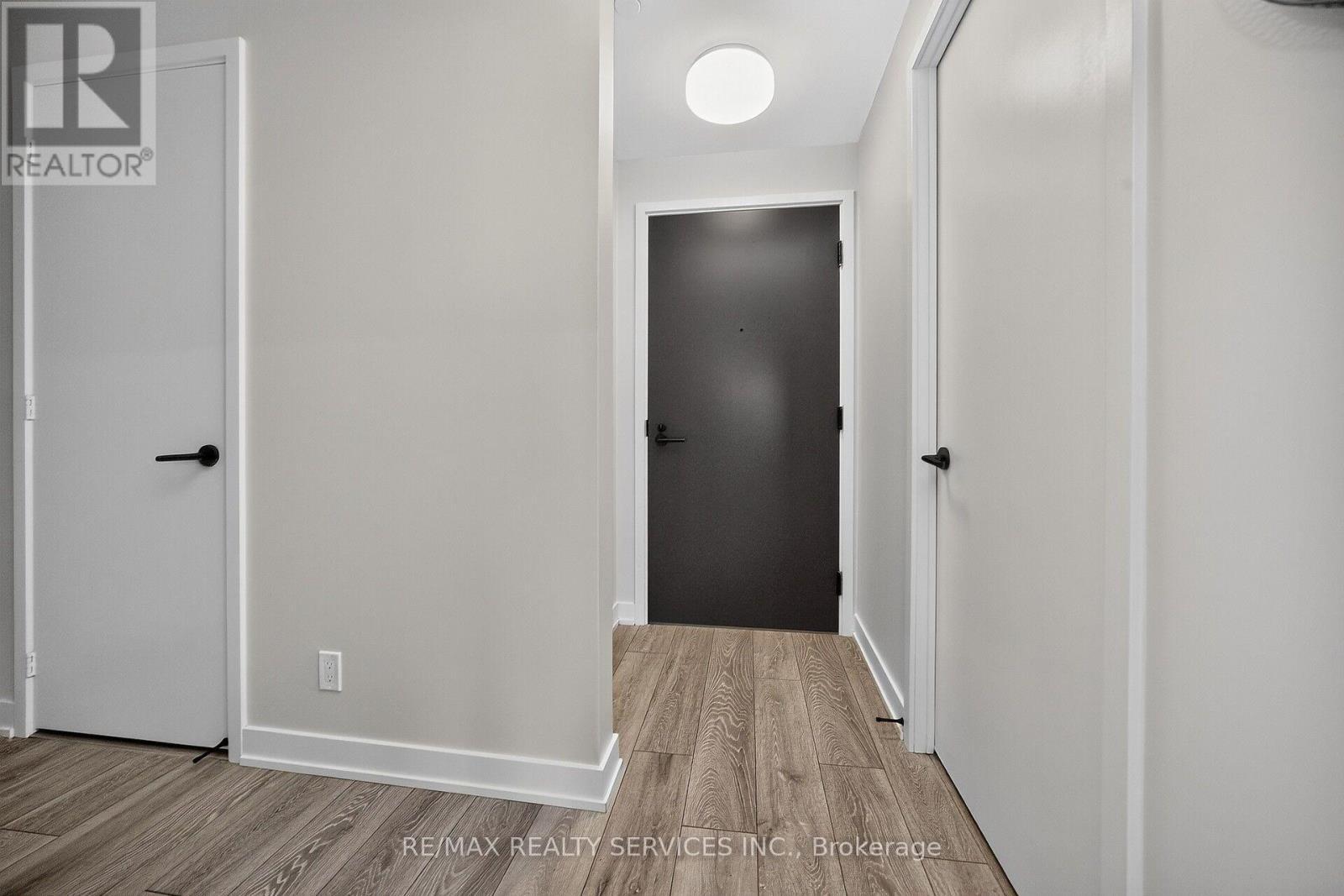 1717 - 108 Peter Street, Toronto, ON