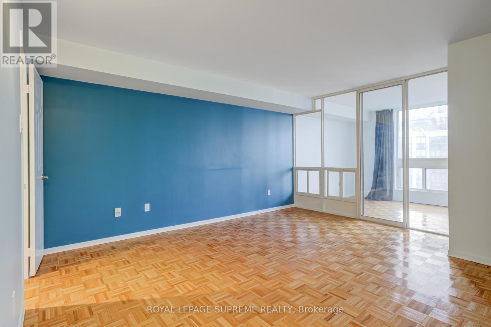 1804 - 5 Kenneth Avenue, Toronto, ON